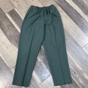 Alfred Dunner green pants size 8